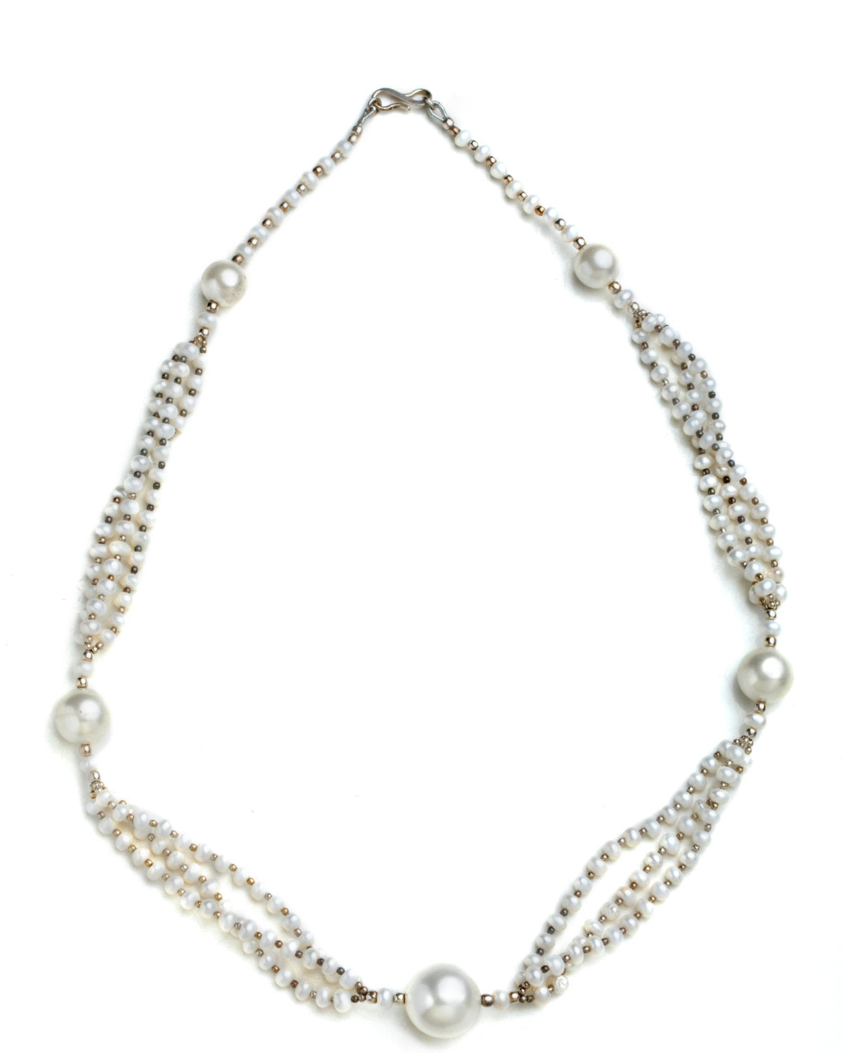 Pearl Pendant High Jewelry by CERENA Paris — detail